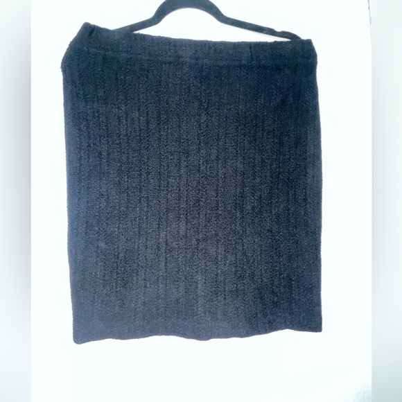 Saint John Collection by Marie Gray 2 piece Skirt Suit - Picture 10 of 16